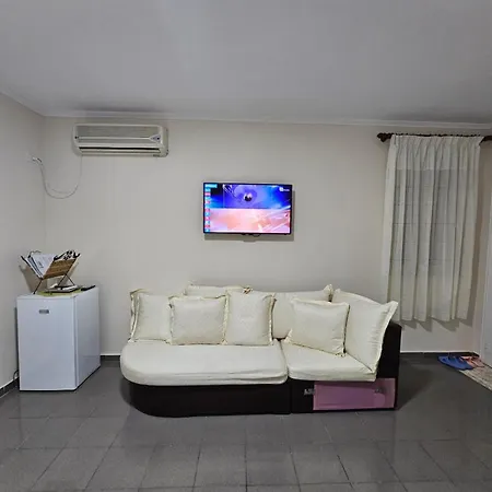 Endi Centre 地拉那