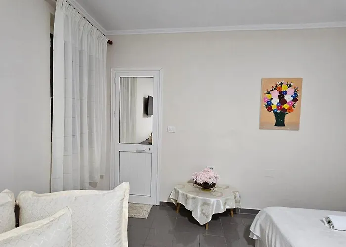 דירה Endi Centre טיראנה